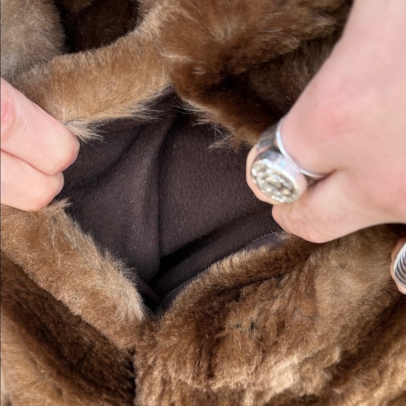 Luxurious Rabbit Fur Coat - Picture 8 of 15